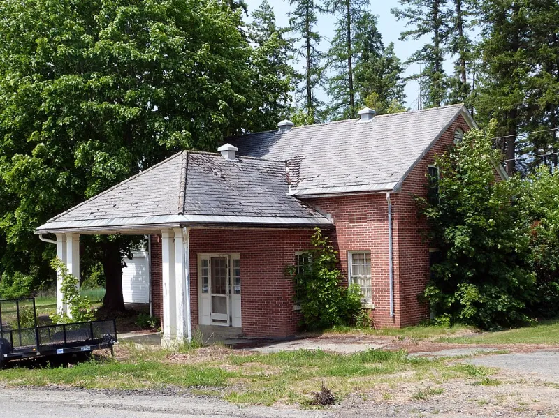 One Street, Two States, Two Hundred Years of Bureaucratic Chaos